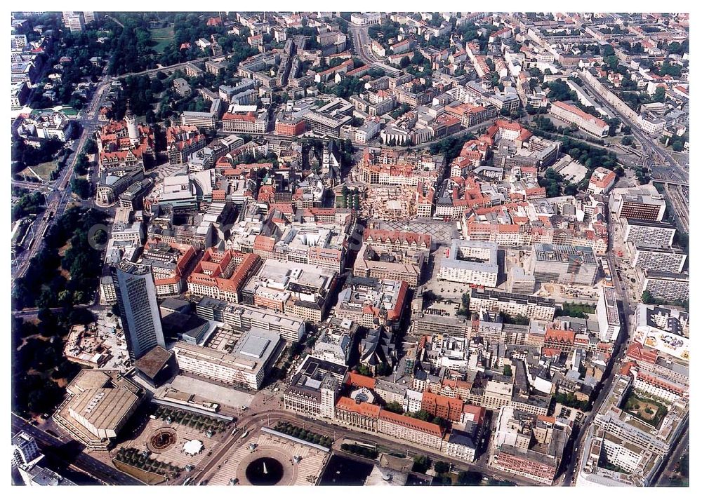 Aerial image Leipzig / Sachsen - Leipzig / Sachsen Stadtansicht mit Blick auf den Hochhauskomplex von dem Fernsehsender mdr in Leipzig / Sachsen, südlich gelegen vom Leipziger Hauptbahnhof und dem Opernhaus