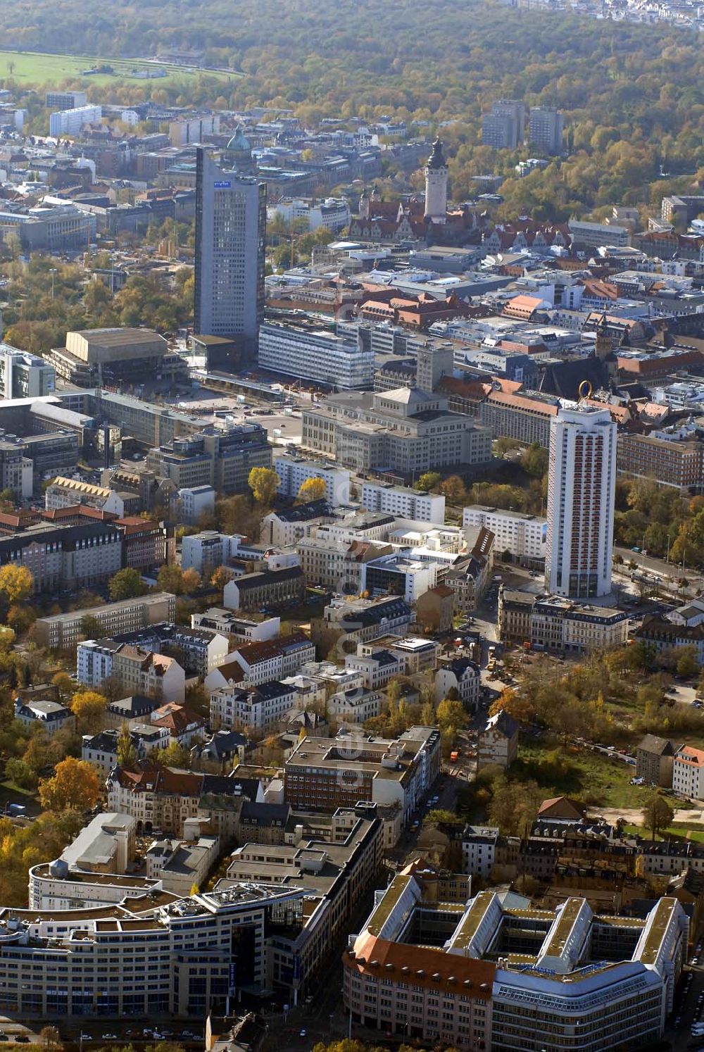 Aerial image Leipzig - Blick auf das Zentrum von Leipzig am Augustusplatz.