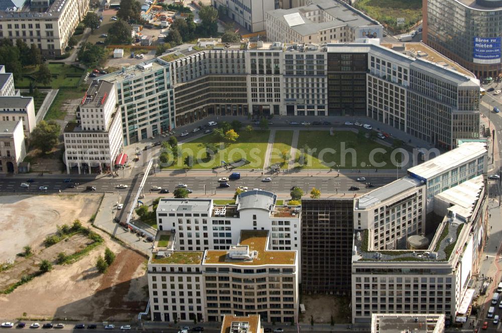 Berlin from the bird's eye view: Der Leipziger Platz im Berliner Bezirk Mitte ist ein achteckiger Platz in unmittelbarer (östlicher) Nähe zum Potsdamer Platz.