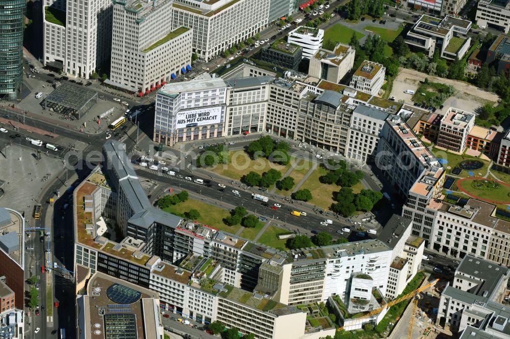 Aerial photograph Berlin - Ensemble space Leipziger Platz in the inner city center in Berlin in Germany