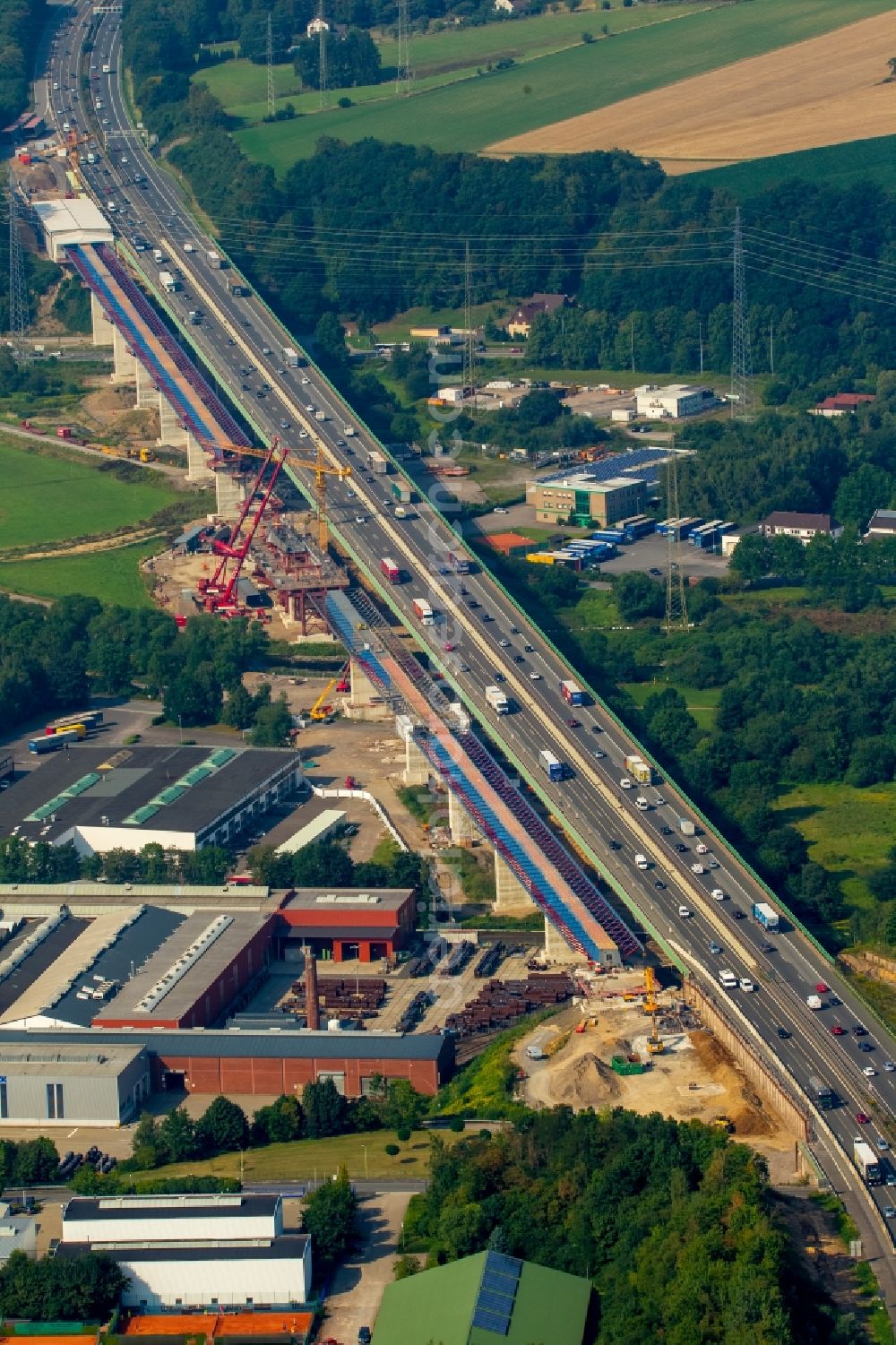 Hagen from the bird's eye view: View of the Lennetalbruecke in Hagen in the state North Rhine-Westphalia