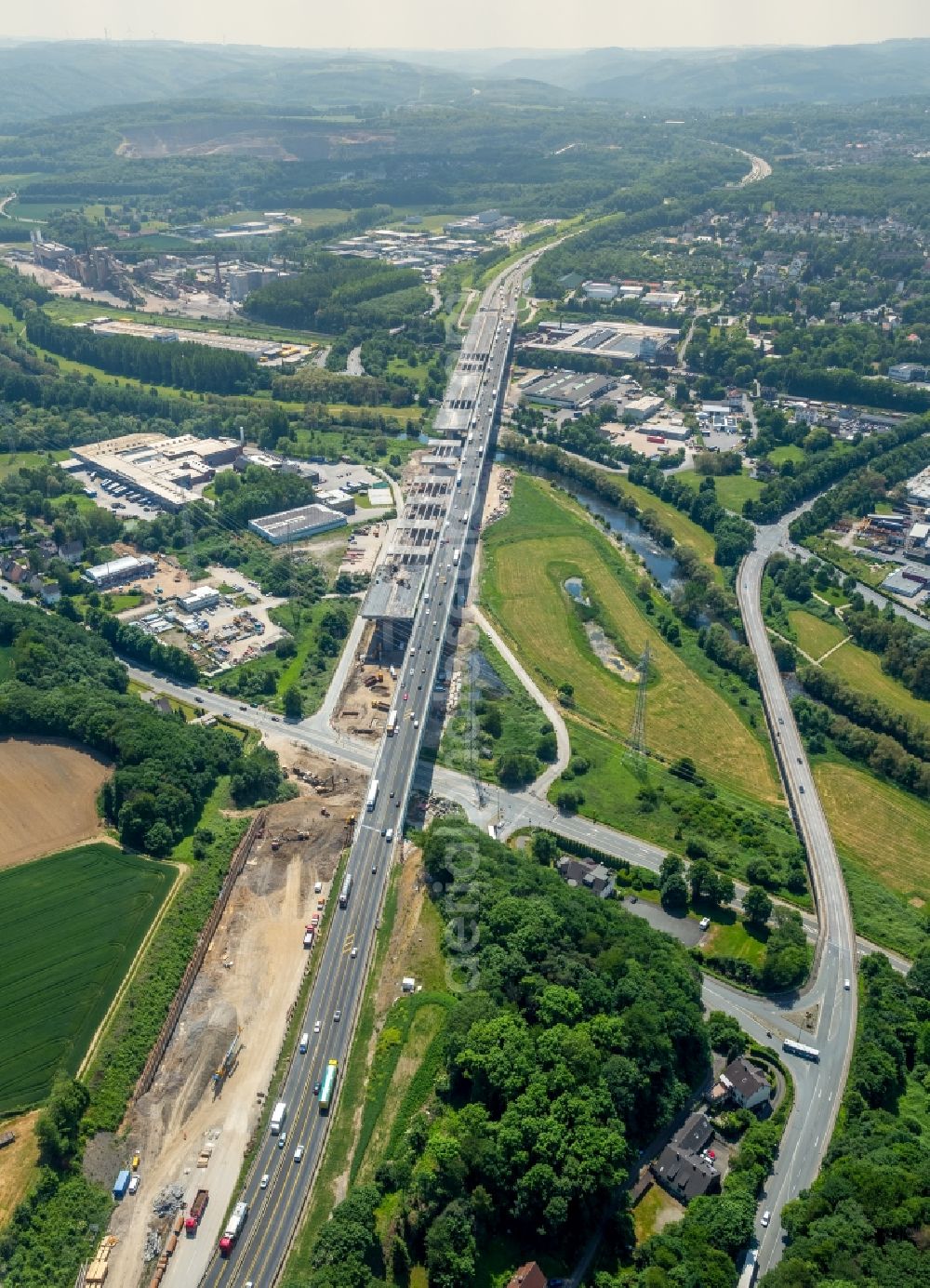 Hagen from the bird's eye view: View of the Lennetalbruecke in Hagen in the state North Rhine-Westphalia in Germany