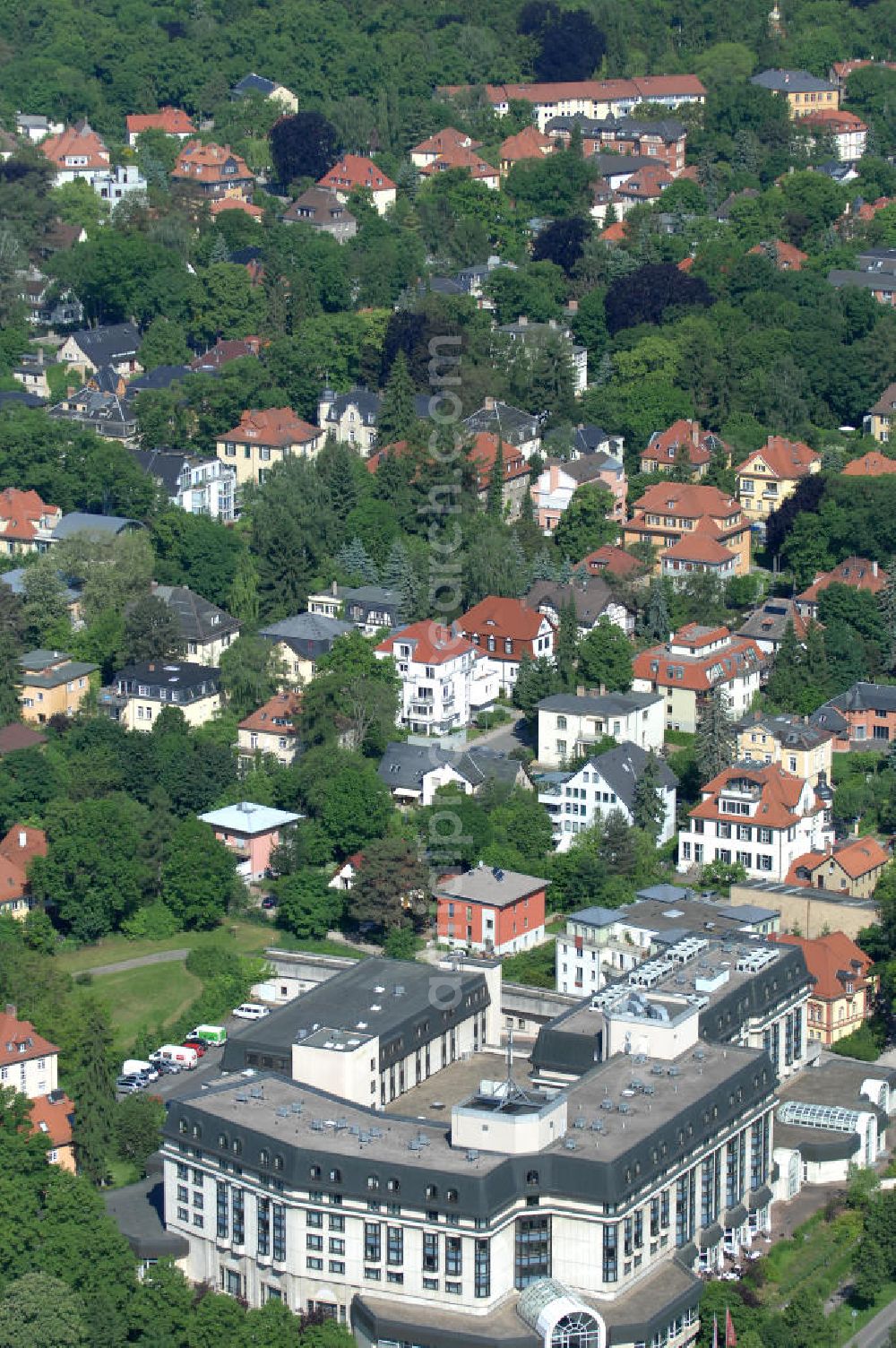 Weimar from above - Blick auf das Leonardo Hotel Weimar , einem modernen und luxeriösen Tagungshotel an der Belvederer Allee 25 in 99425 Weimar. View of at the Leonardo Hotel Weimar, a modern and luxurious conference hotel at the Belvedere Allee in Weimar.