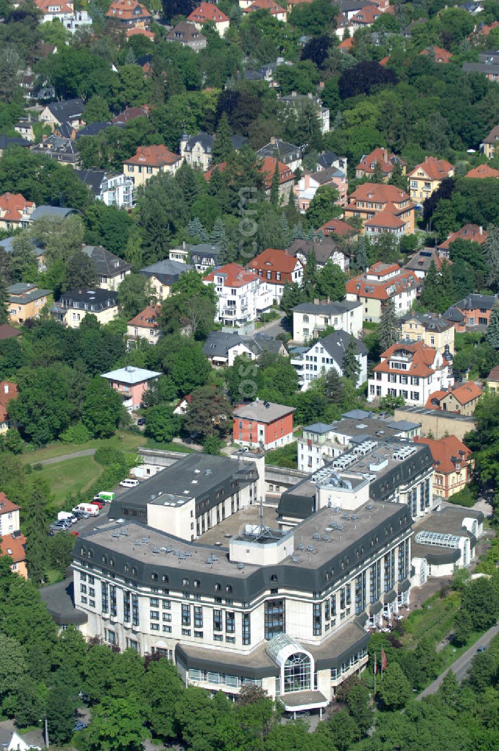 Weimar from the bird's eye view: Blick auf das Leonardo Hotel Weimar , einem modernen und luxeriösen Tagungshotel an der Belvederer Allee 25 in 99425 Weimar. View of at the Leonardo Hotel Weimar, a modern and luxurious conference hotel at the Belvedere Allee in Weimar.