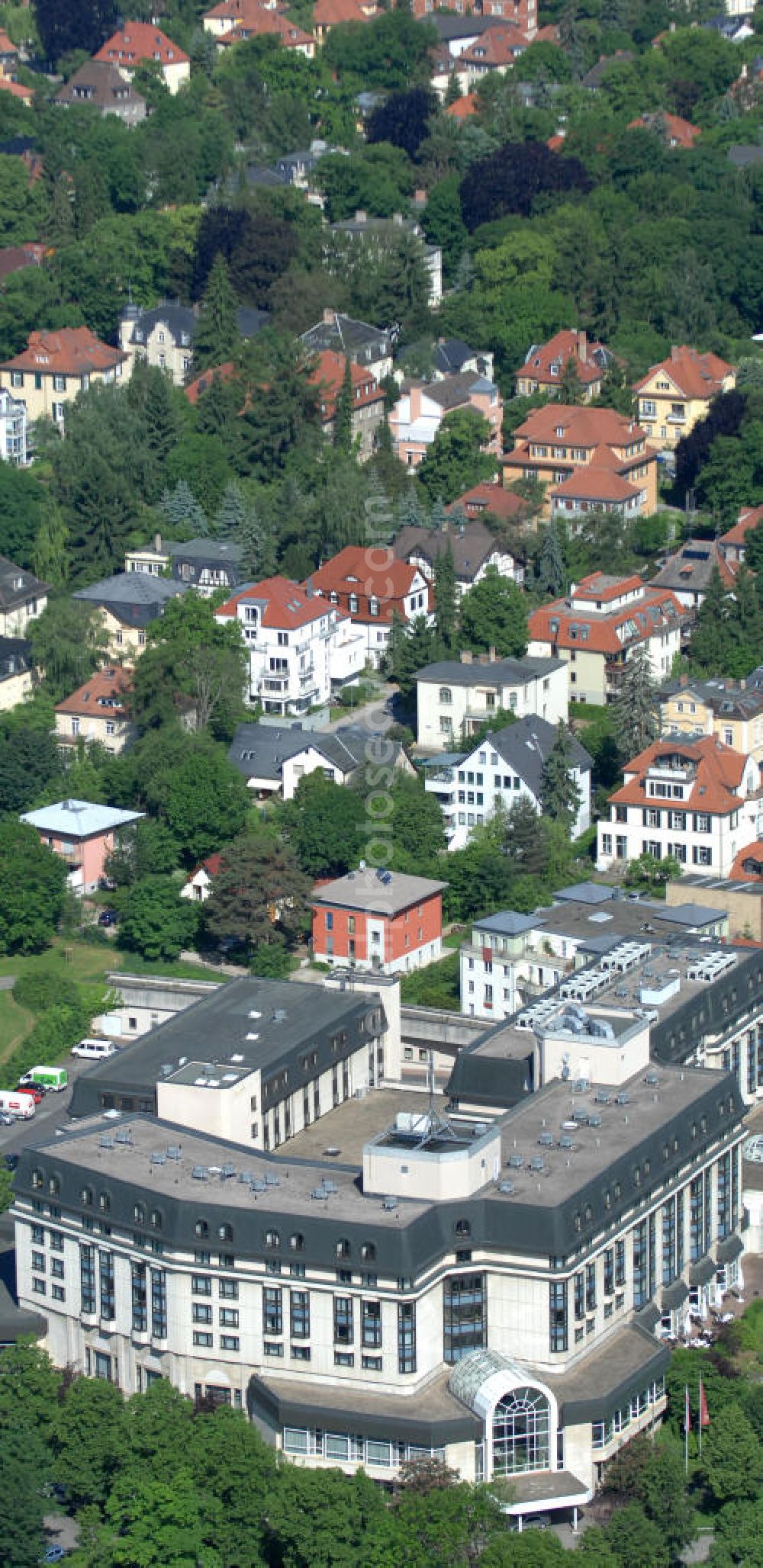 Weimar from the bird's eye view: Blick auf das Leonardo Hotel Weimar , einem modernen und luxeriösen Tagungshotel an der Belvederer Allee 25 in 99425 Weimar. View of at the Leonardo Hotel Weimar, a modern and luxurious conference hotel at the Belvedere Allee in Weimar.