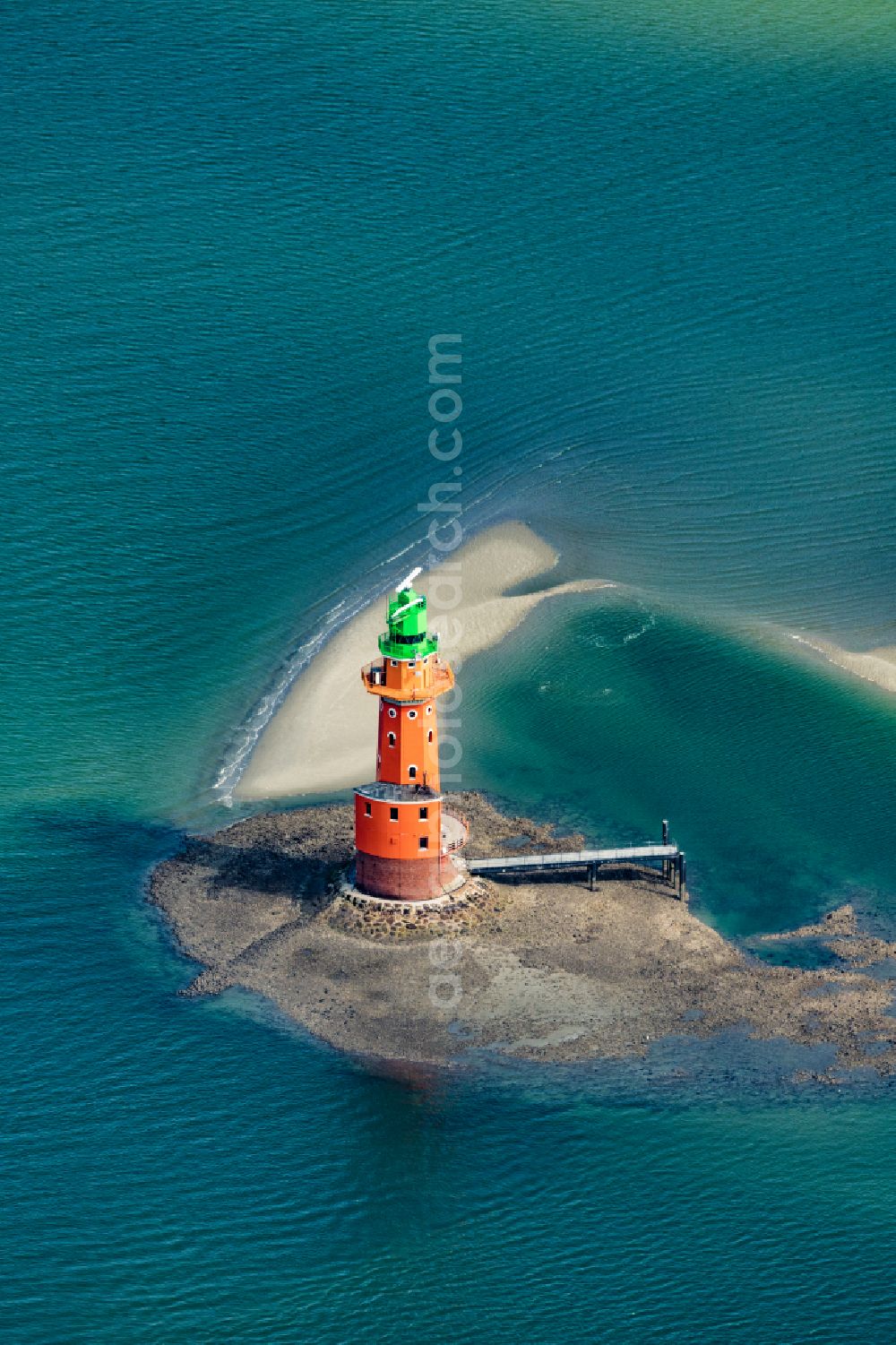 Aerial image Butjadingen - Lighthouse as a historic seafaring character in the coastal area of North Sea in the district Langwarden in Butjadingen in the state Lower Saxony