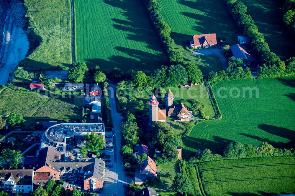 Aerial photograph Dahmeshöved - Lighthouse as a historic seafaring character Leuchtturm Dahmeshoeved in Dahmeshoeved in the state Schleswig-Holstein, Germany