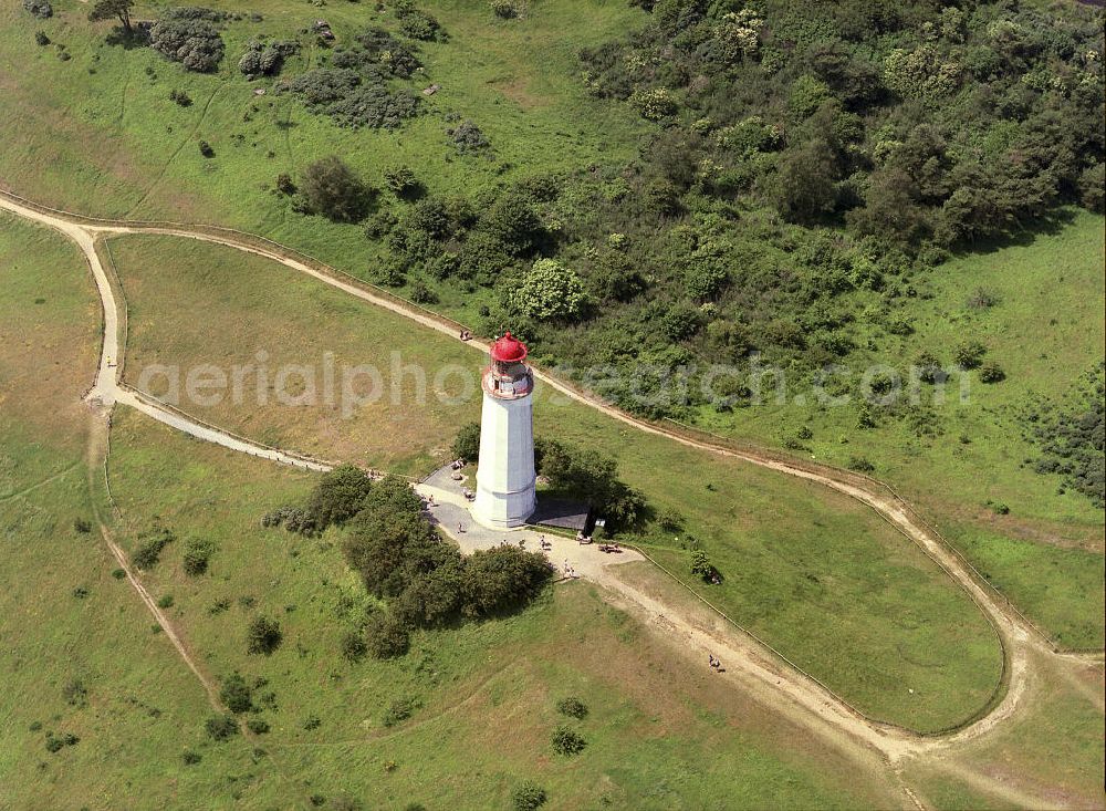 Aerial photograph Hiddensee - Blick auf den Schlukswiekberg mit dem 1887/1888 erbauten 28 m hohe Leuchtturm. Als technisches Denkmal ist er der Öffentlichkeit zugänglich. View of the Schlukswiekberg with the 28 m high beacon built in 1887/1888. As a technical monument is open to the public.