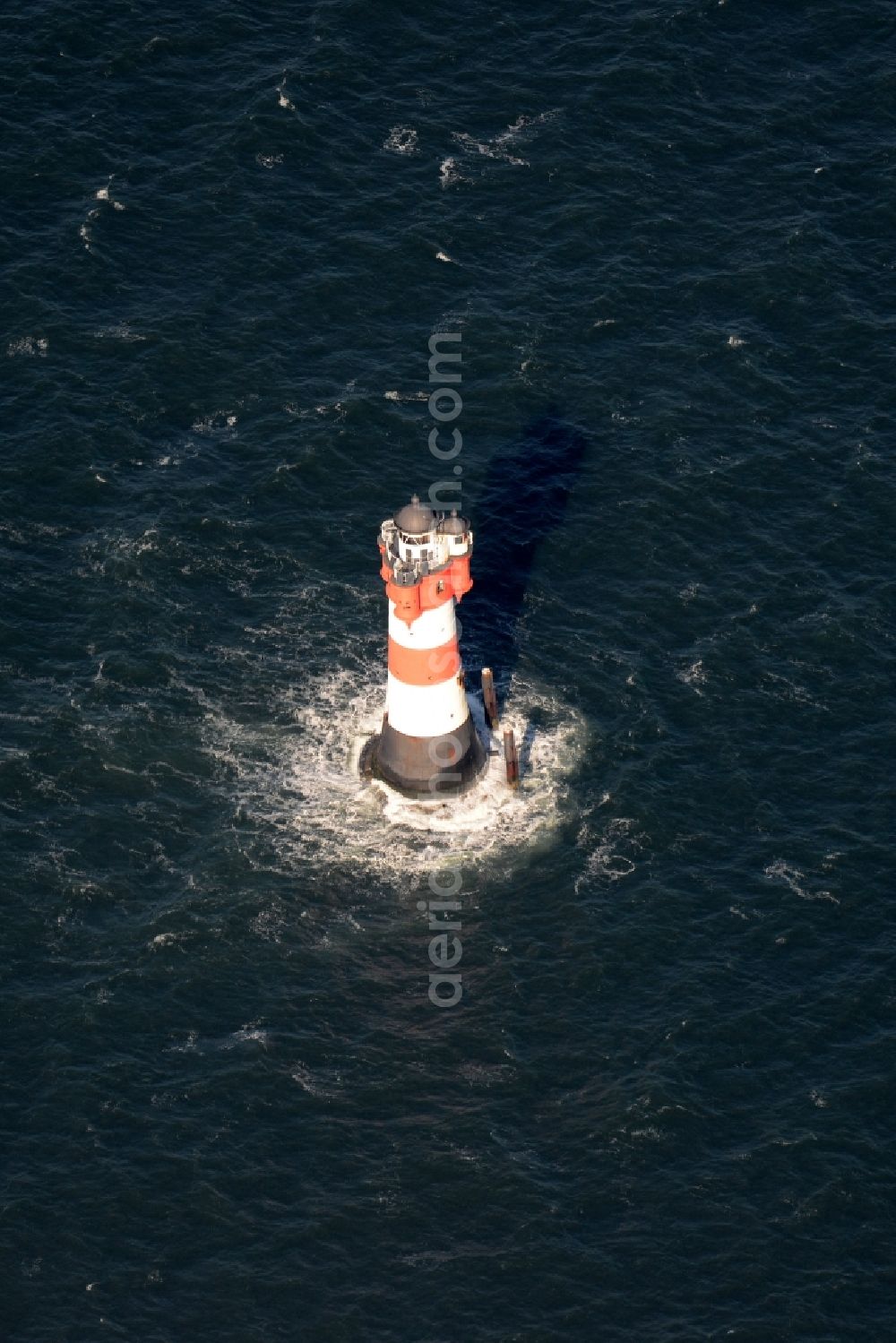 Aerial image Wangerooge - Lighthouse Roter Sand as a historic seafaring character in the waters of the North Sea by the mouth of the river Weser in Germany