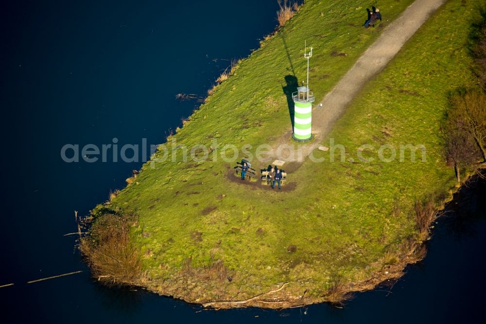 Aerial photograph Bochum - Lighthouse as a historic seafaring character in the riperian area of Ruhr on island near river Oelbach in Bochum in the state North Rhine-Westphalia