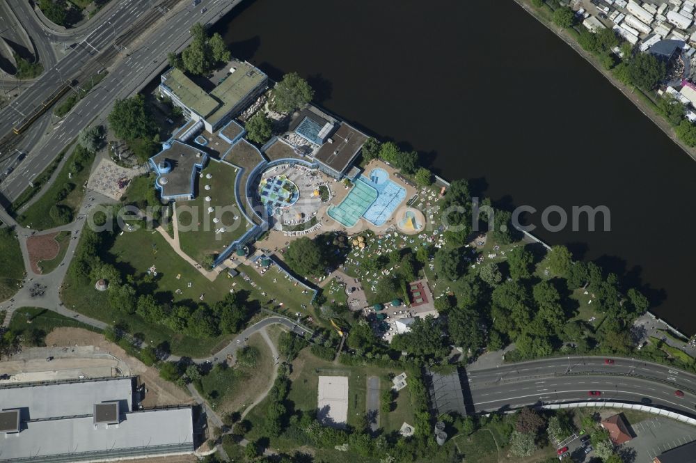 Stuttgart from the bird's eye view: Leuze mineral baths in Stuttgart in Baden-Wuerttemberg