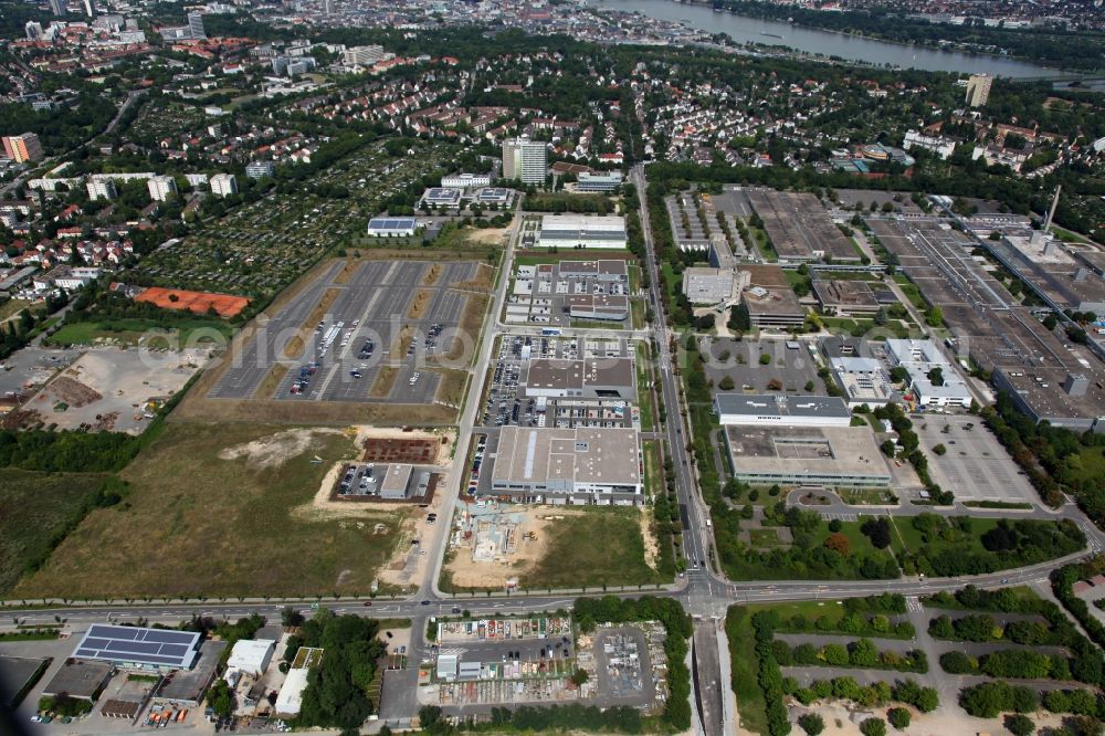 Mainz from the bird's eye view: Loehr Automeile in Mainz in Rhineland-Palatinate. The Loehr & Becker Aktiengesellschaft is one of the largest in terms of sales ten automotive trade groups in Germany. The Group currently operates 26 operational dealerships