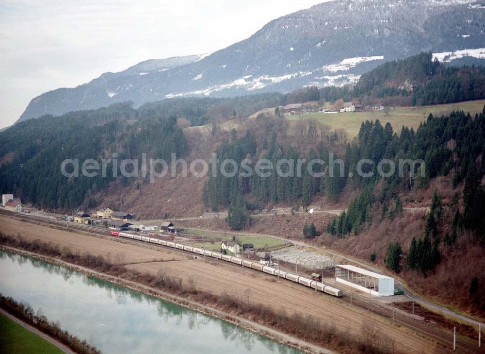 Aerial photograph Österreich - Blick auf LIDL - Logistikzug auf der Strecke Lambach - Villach in Österreich