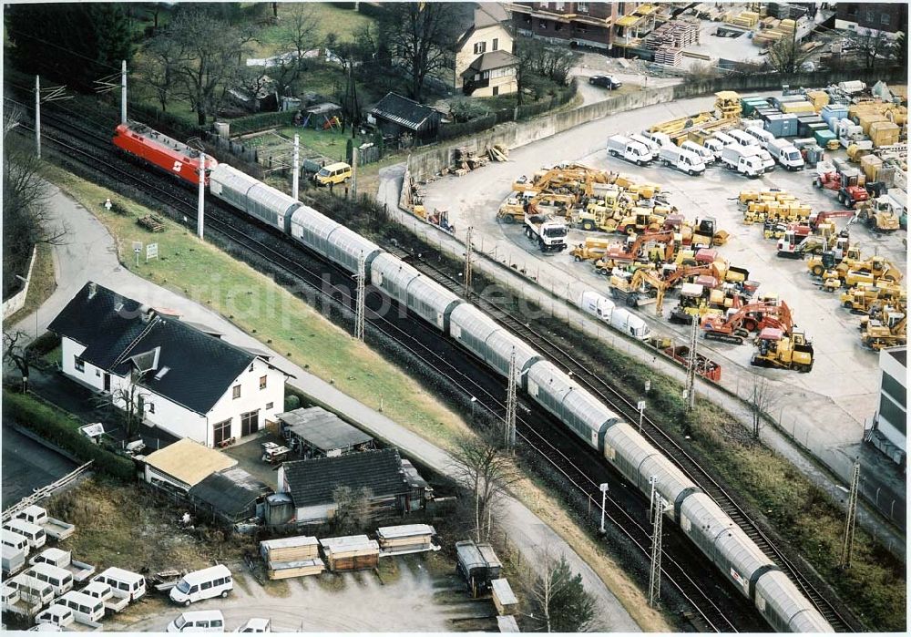 Aerial photograph - LIDL - Logistikzug auf der Strecke Lambach - Villach in Österreich.