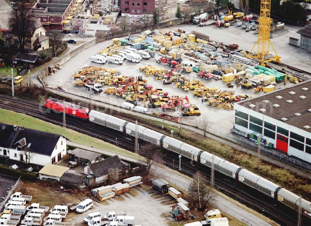  from above - LIDL - Logistikzug auf der Strecke Lambach - Villach in Österreich.