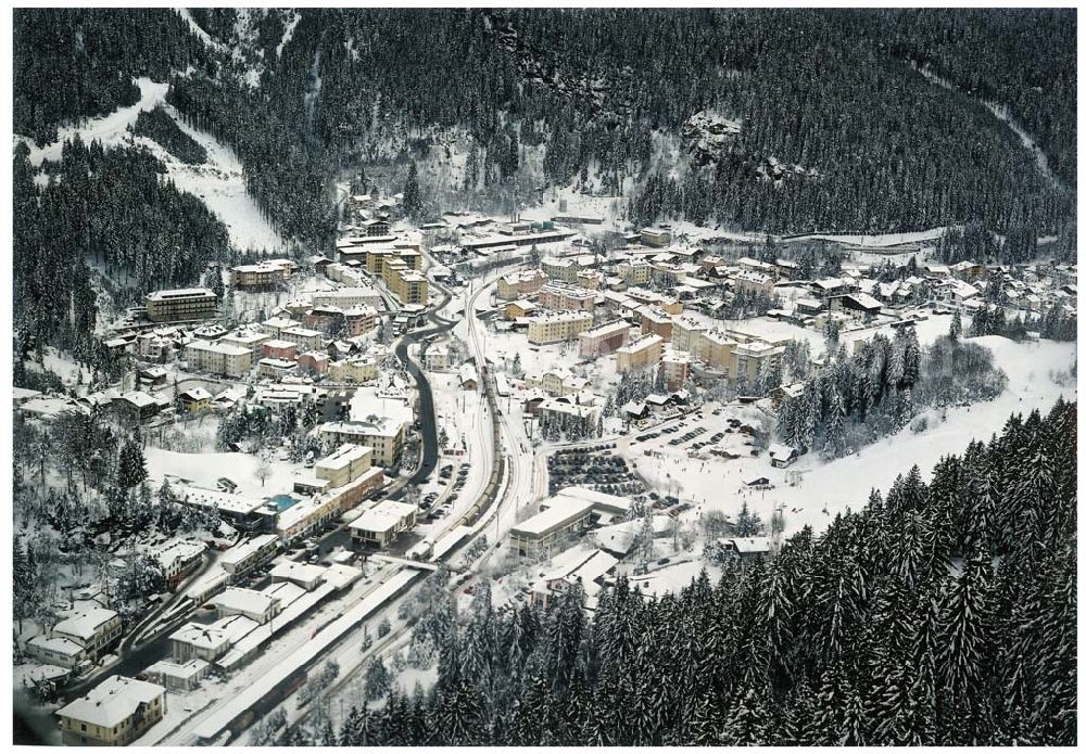 Aerial image - LIDL - Logistikzug auf der Strecke Lambach - Villach in Österreich.