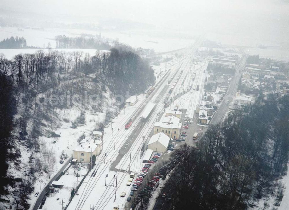  from the bird's eye view: LIDL - Logistikzug auf der Strecke Lambach - Villach in Österreich.