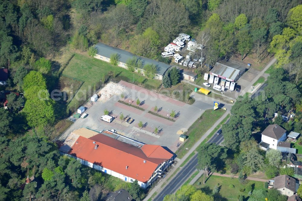 Falkensee from above - LIDL Supermarket at the Falkenhagener street in Falkensee in Brandenburg