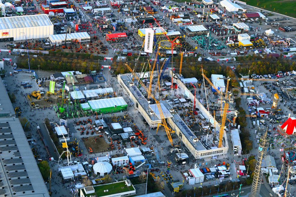 München from above - Exhibition grounds and pavilion of the Liebherr - exhibition stand at the world's leading trade fair bauma on the street Am Messefreigelaende in the district Trudering-Riem in Munich in the state Bavaria, Germany