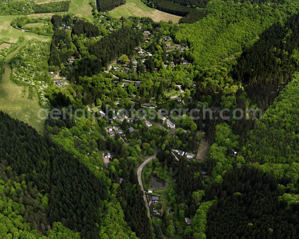 Aerial image Hönningen - View of Liers in Hoenningen in Rheinland-Pfalz. The village is located on the river Ahr and at the entrance of Liersbachtal