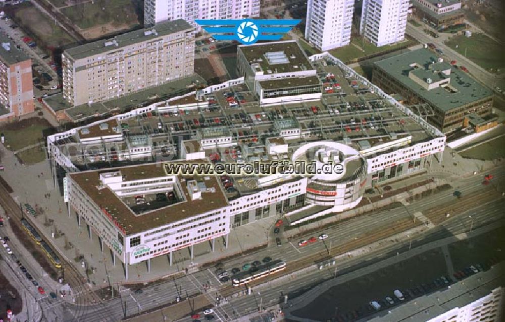 Berlin - Hohenschönhausen from above - Linden-Center der ECE HH an der Hansastraße in Berlin - Hohenschönhausen.