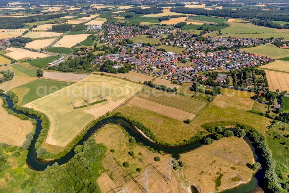 Aerial photograph Ahlen - Curved loop of the riparian zones on the course of the river Lippe in Ahlen in the state North Rhine-Westphalia, Germany