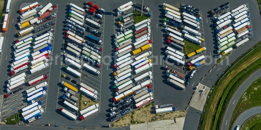 Lippetal from above - Lorries - parking spaces at the highway rest stop and parking of the BAB A 2 Autohof Lippetal on street Straengenbach in Lippetal at Ruhrgebiet in the state North Rhine-Westphalia, Germany