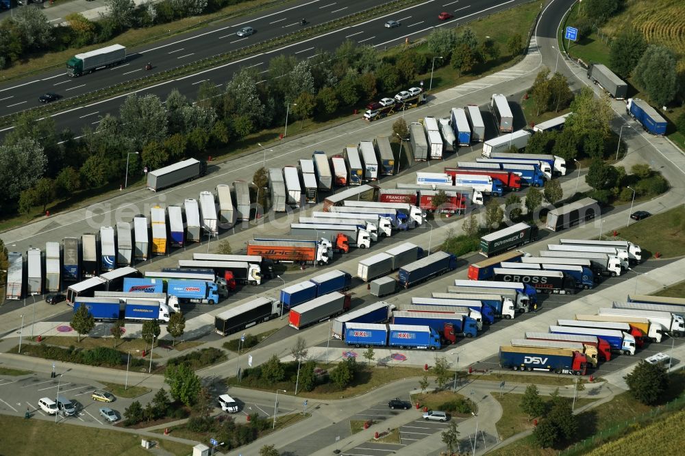 Aerial image Mittenwalde - Lorries - parking spaces at the highway rest stop and parking of the BAB A 10 Am Fichtenplan in Mittenwalde in the state Brandenburg