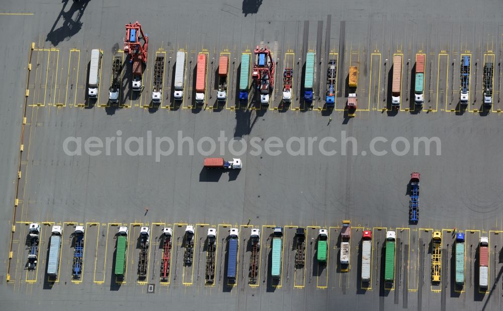 Aerial photograph Hamburg - View of the HHLA Container Terminal Tollerort at the port of Hamburg