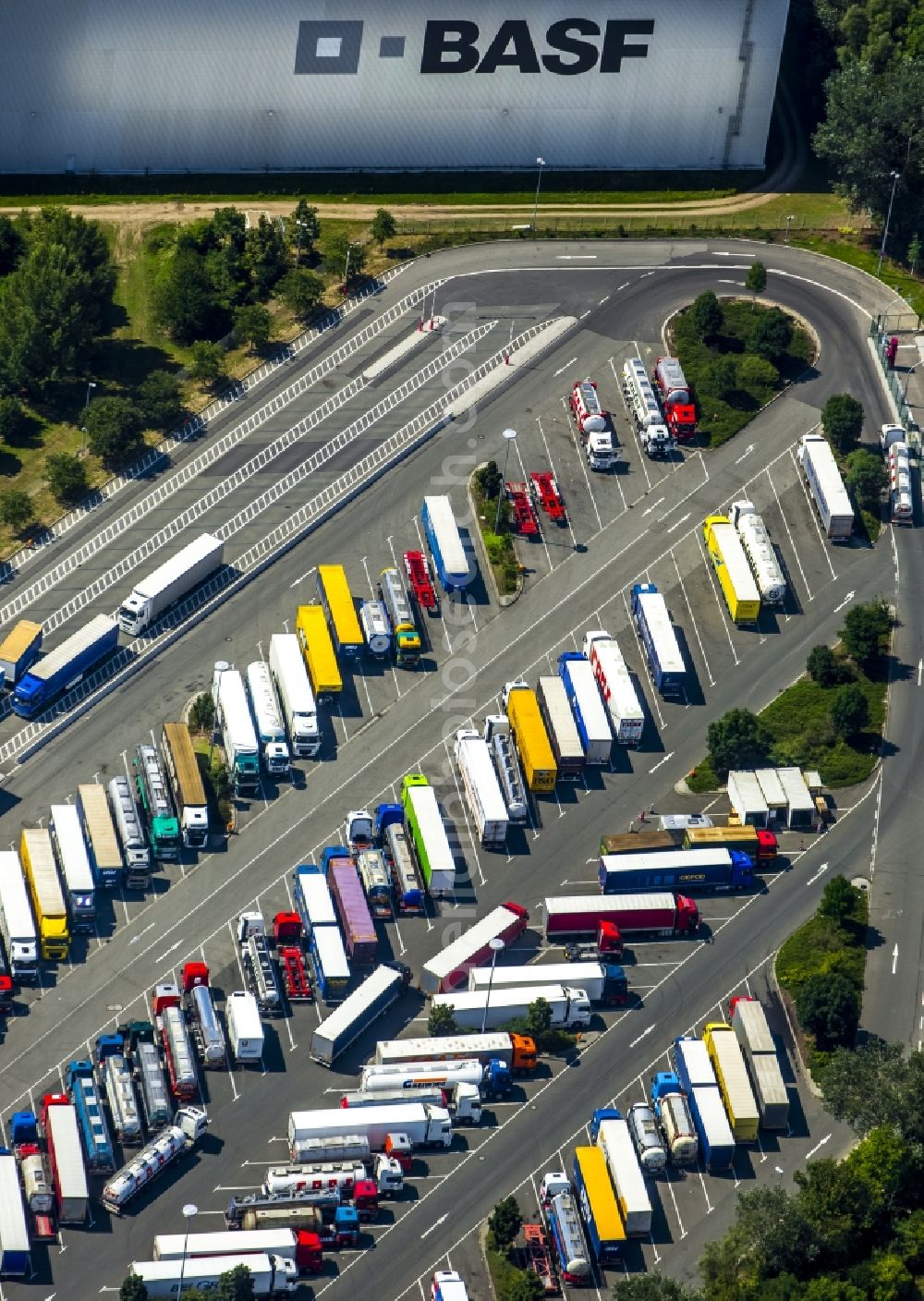 Aerial image Ludwigshafen am Rhein - Truck car park and parking area on the premises of BASF AG in Ludwigshafen am Rhein in Rhineland-Palatinate