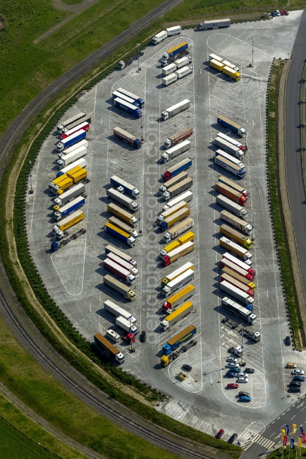 Dortmund OT Ellinghausen from the bird's eye view: View of TRUCK formations on the parking areas of the Ikea distribution center in the district Ellingshausen in Dortmund in North Rhine-Westphalia