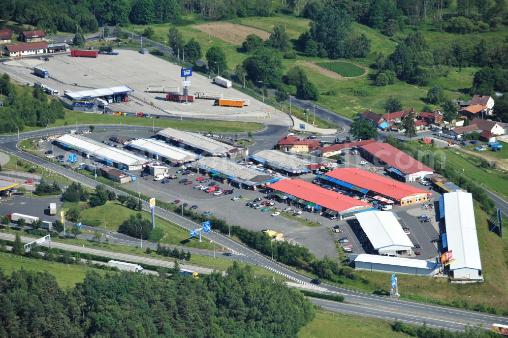 Aerial photograph Katerinske Chalupy - Truck parking and rest area at the highway rest stop Katerinske Chalupy