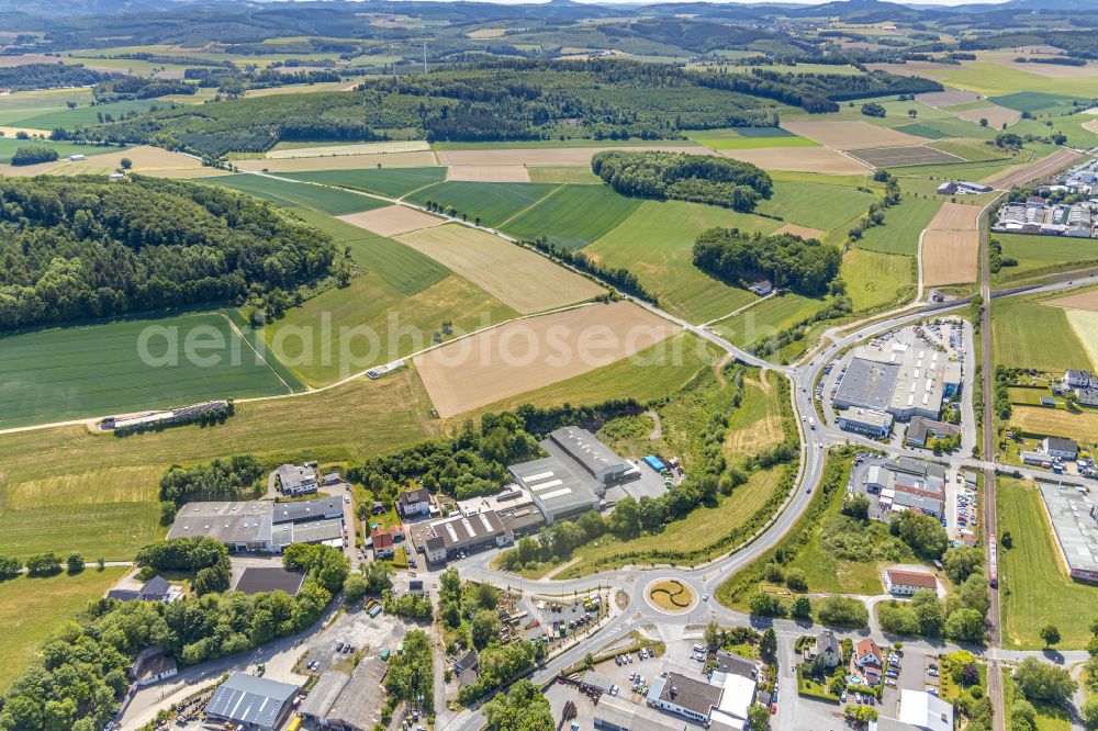 Aerial photograph Garbecker Hammer - Industrial and commercial area on the edge of agricultural fields and fields in Garbecker Hammer in the state North Rhine-Westphalia, Germany