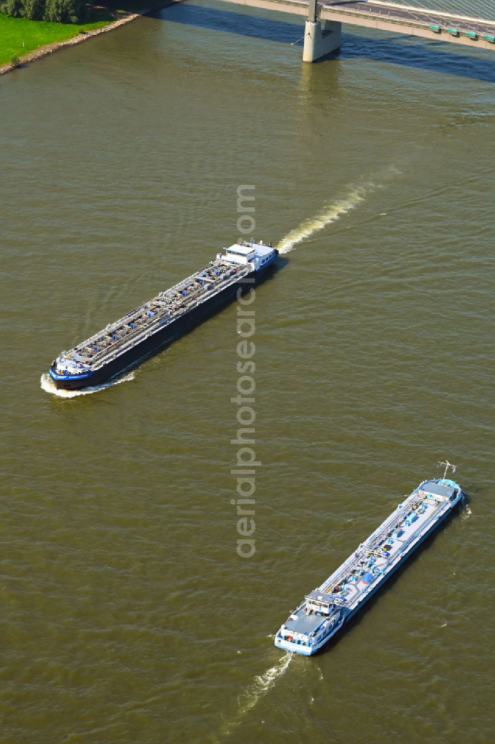 Kalkar from the bird's eye view: LNG liquid gas tanker - special vessel in operation on the river Rhine in Kalkar in the federal state of North Rhine-Westphalia, Germany