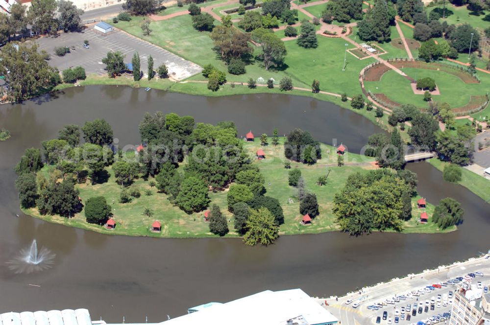 BLOEMFONTEIN from above - View of Loch Logan with its island and the surrounding park area