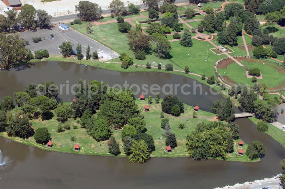 BLOEMFONTEIN from the bird's eye view: View of Loch Logan with its island and the surrounding park area