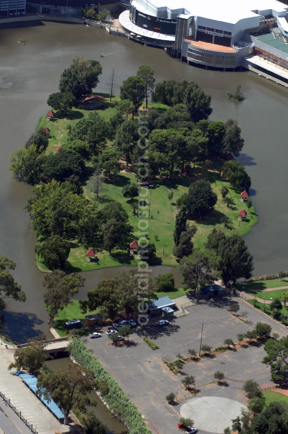 BLOEMFONTEIN from the bird's eye view: The Loch Logan Waterfront shopping mall is located at the shores of Loch Logan. It is the largest mall in central South Africa