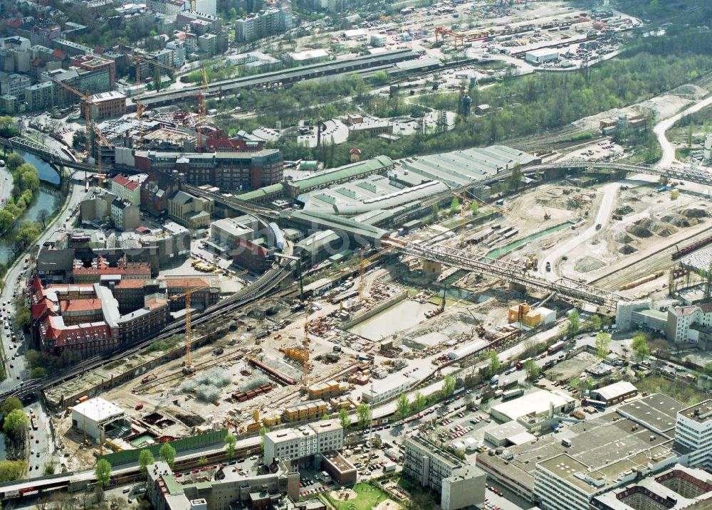 Aerial image Berlin-Kreuzberg - Logistikzentrum Baustoffe für den Potsdamer Platz.