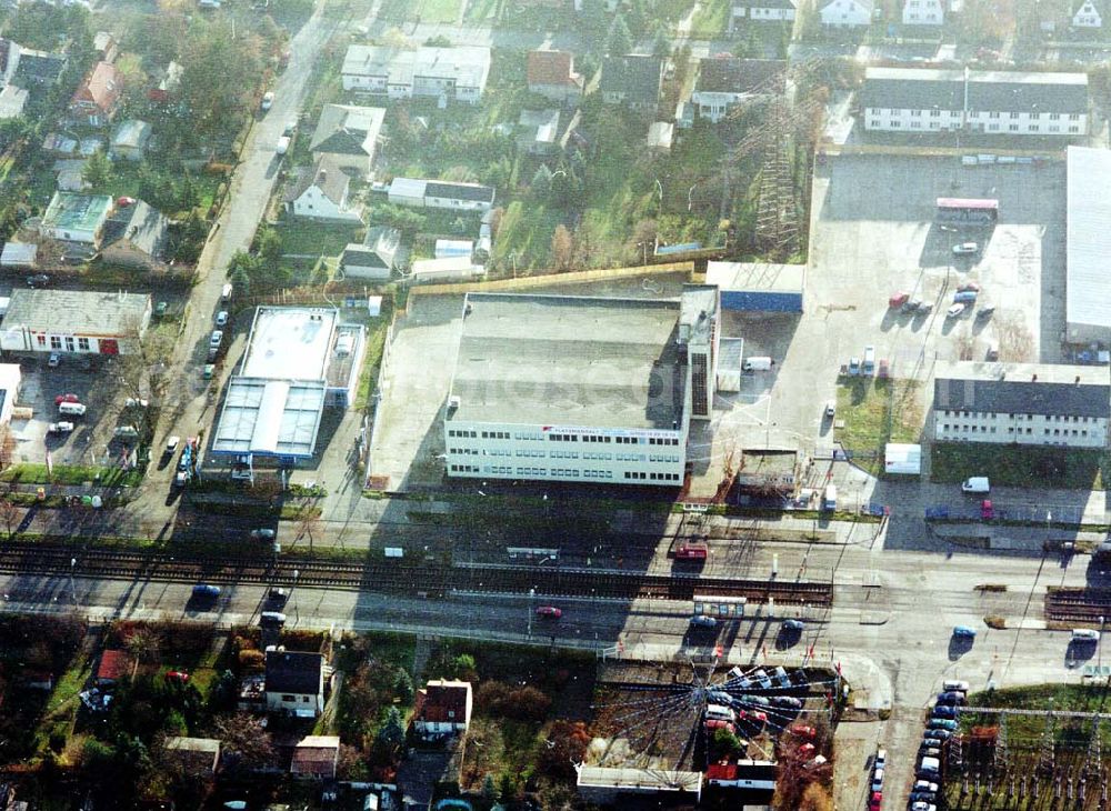 Aerial photograph Berlin - Hohenschönhausen - Logistikzentrum der DEVON SB - Lagerung an der Hansastraße 216 in 13051 Berlin - Hohenschönhausen (tel.: 030-98313810).