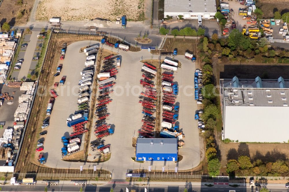 Aerial photograph Worms - Distribution center on the site of Spedition Kube & Kubenz in teh industrial district Im Langgewann in Worms in the state Rhineland-Palatinate, Germany