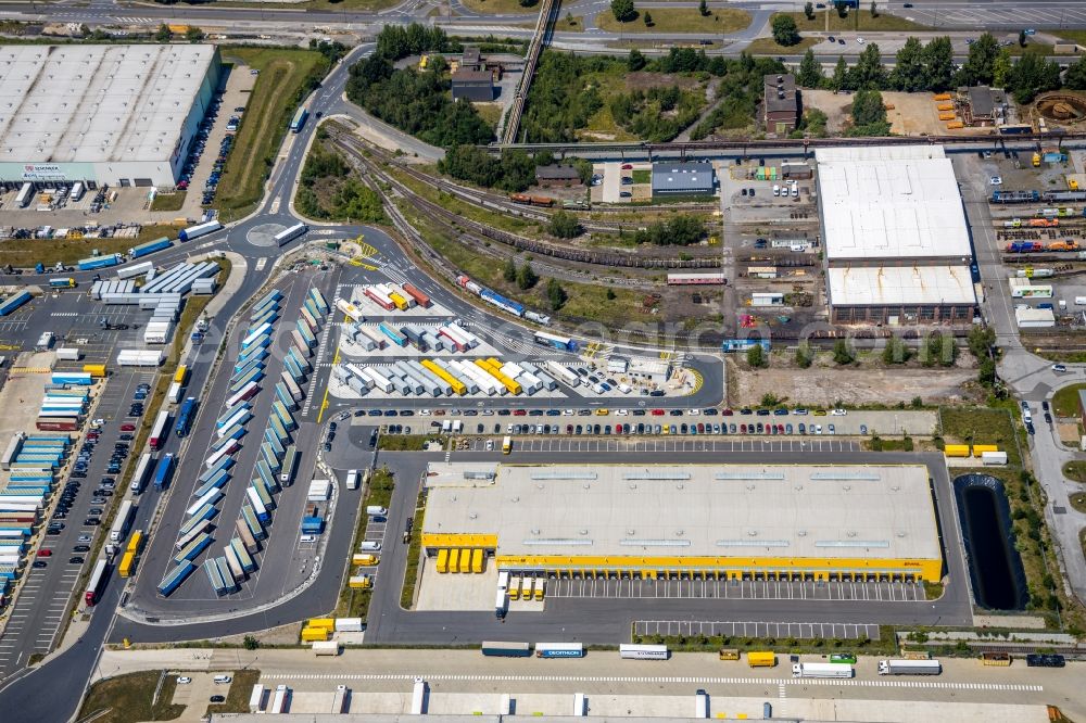 Aerial photograph Dortmund - Complex of buildings on the site of the logistics center of the online retailer Amazon in the district of Downtown North in Dortmund in the state of North Rhine-Westphalia