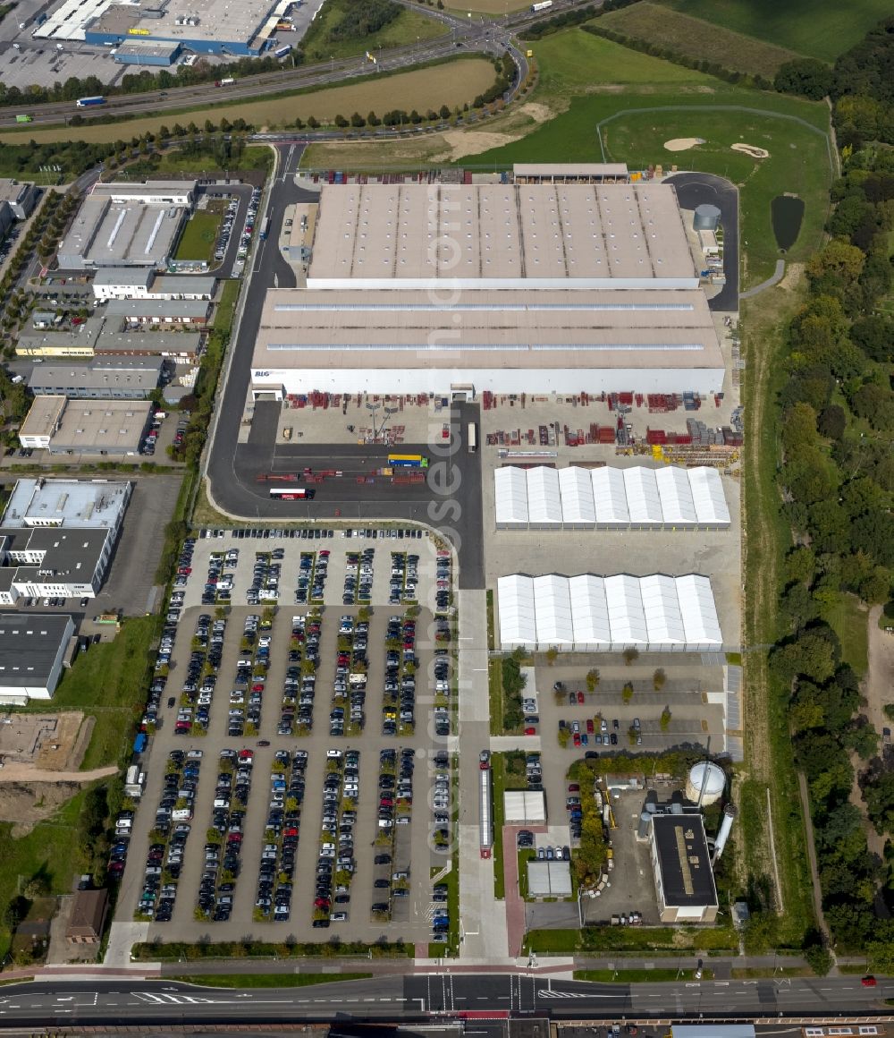 Aerial photograph Krefeld - Logistics center of Siemens Real Estate in Krefeld in North Rhine-Westphalia