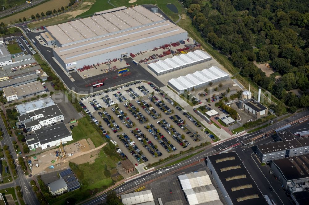 Krefeld from the bird's eye view: Logistics center of Siemens Real Estate in Krefeld in North Rhine-Westphalia