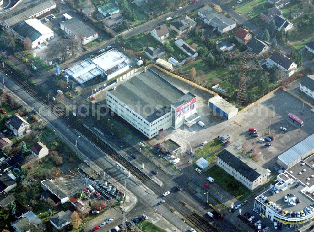 Aerial photograph Berlin - Hohenschönhausen - Logistrikzentrum der DEVON SB - Lagerung an der Hansastraße 216 in 13051 Berlin - Hohenschönhausen (tel.: 030-98313810).