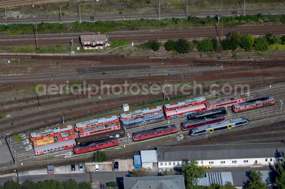 Aerial image Leipzig - Locomotives and railroad cars on the sidings of the marshalling yard of the LEG Leipziger Eisenbahnverkehrsgesellschaft mbH in the district Zentrum in Leipzig in the state Saxony, Germany