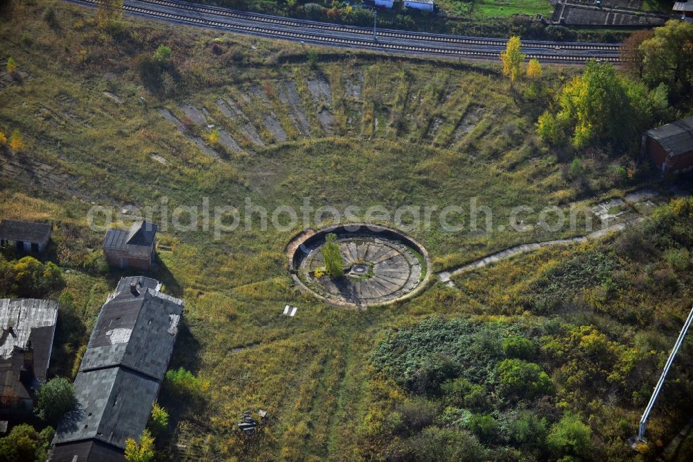 Aerial image Köthen - Roundhouse - ruin the work of the Deutsche Bahn railway / railroad Koethen in Saxony-Anhalt