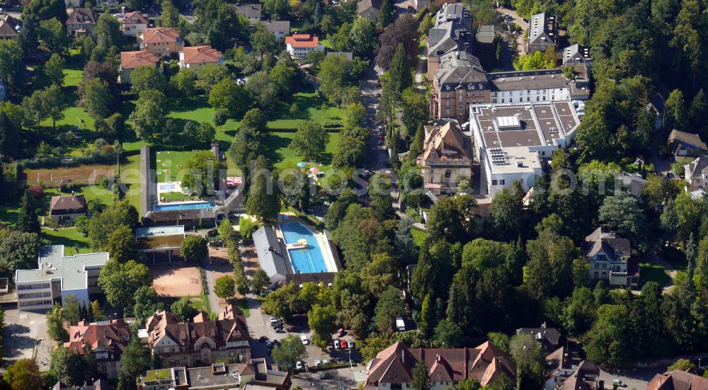 Freiburg im Breisgau from the bird's eye view: Das Lorettobad im Stadtteil Wiehre von Freiburg, Baden-Württemberg. Es besteht seit 1842 und ist somit das älteste Familienbad Deutschlands und das Einzige, welches noch ein separates Damenbad hat. Open-air bath Lorettobad in the district Wiehre in Freiburg, Baden-Wuerttemberg. Built in 1842 it is the oldest open-air pool in Germany and the only one which has a separate ladies swimming bath.