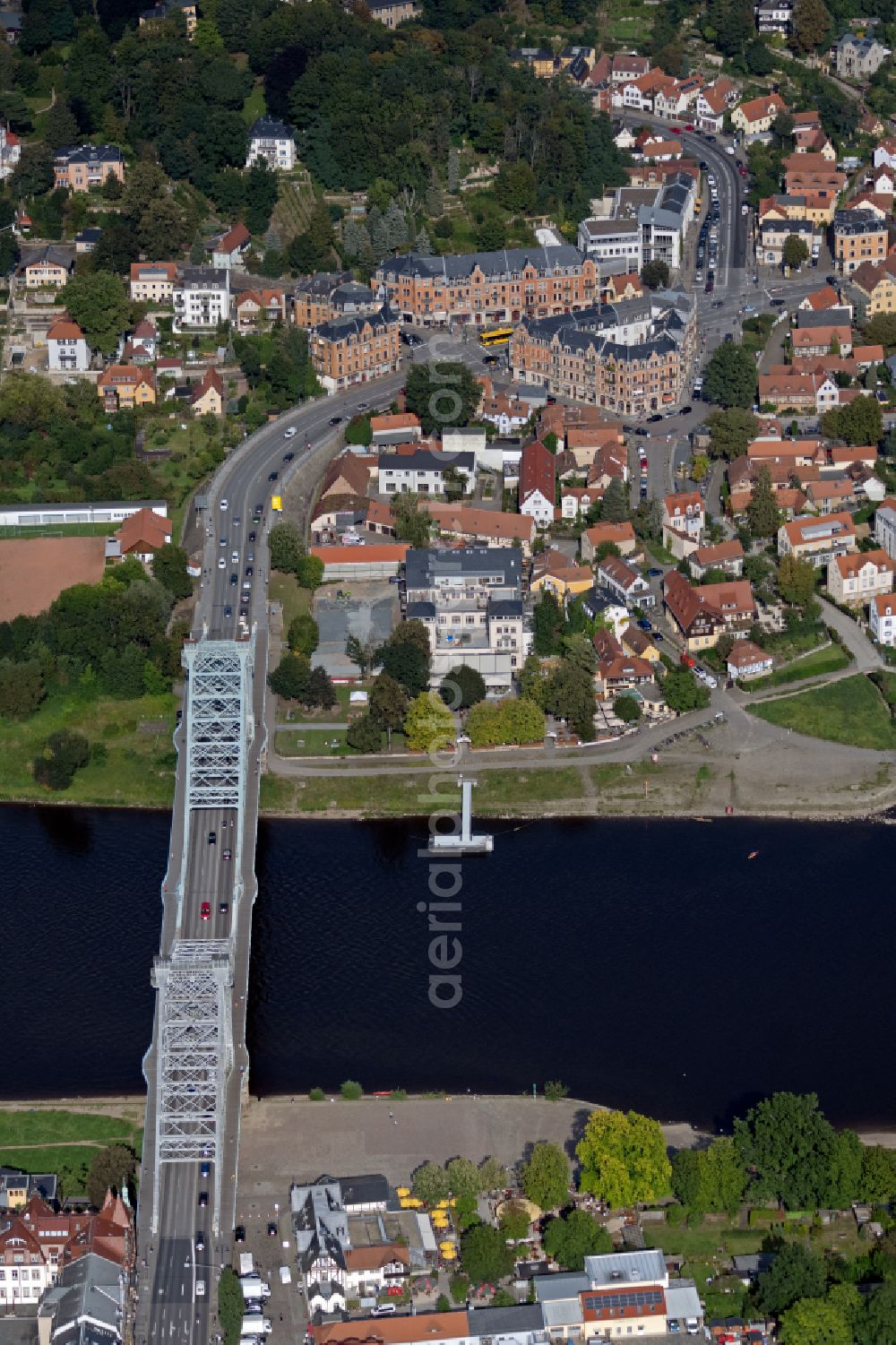 Aerial image Dresden - Loschwitz Bridge Blue Wonder over the course of the Elbe in Dresden in the federal state of Saxony. The Elbe Bridge connects the districts of Blasewitz and Loschwitz and is considered a landmark of the city