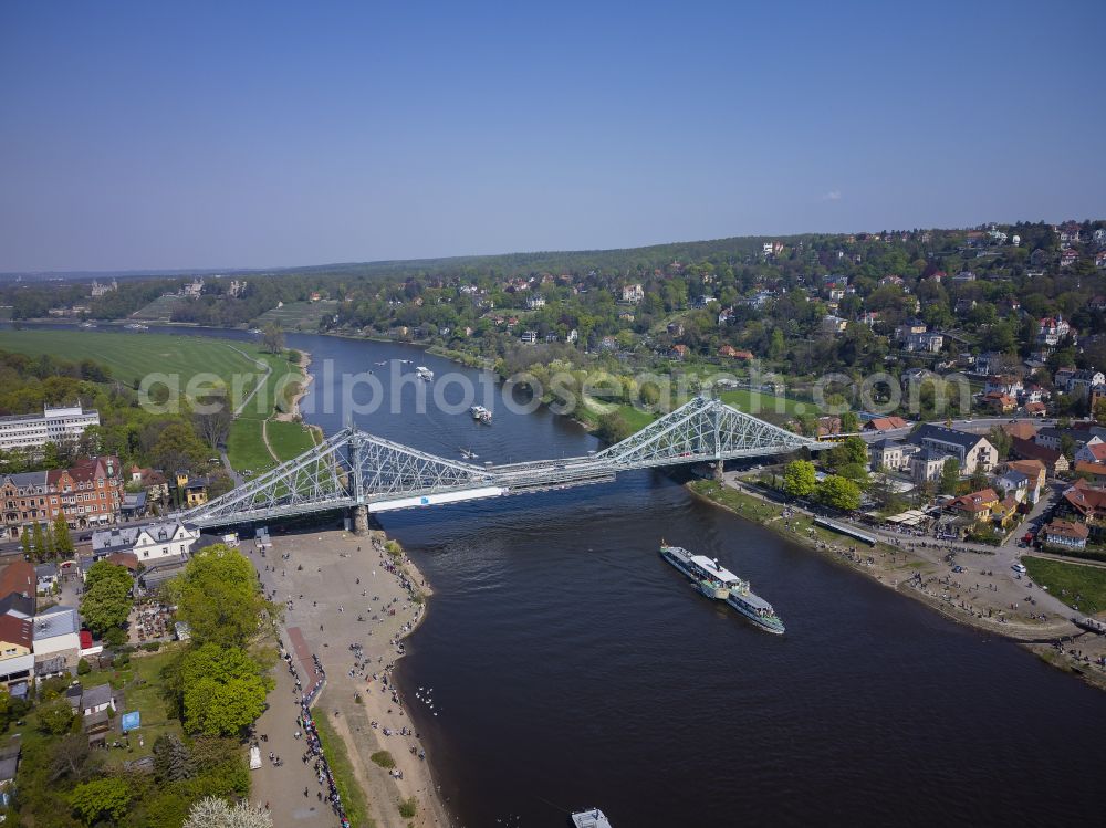 Aerial image Dresden - The Loschwitzer bridge called Blue Miracle over the river Elbe in Dresden in the state Saxony. The bridge connects the districts Blasewitz and Loschwitz and is a well known landmark in Dresden