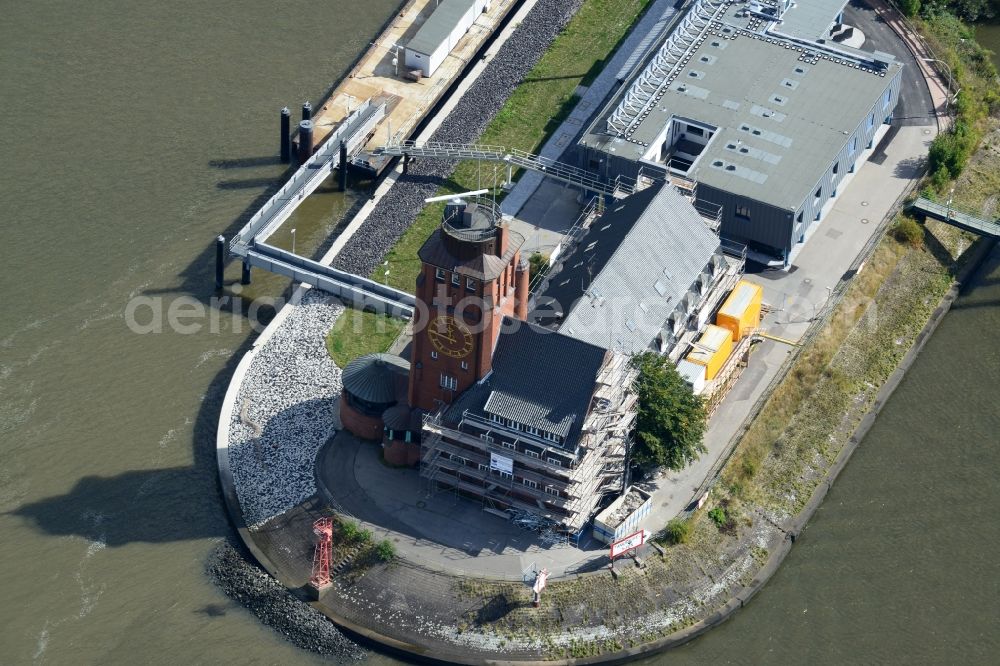 Hamburg from the bird's eye view: Nautical pilot station Seemannshoeft in Hamburg-Waltershof. Operator is the Hamburg Port Authority HPA